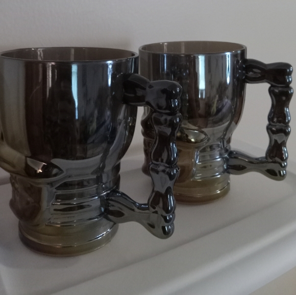 SKULL MUGS - Picture 3 of 3